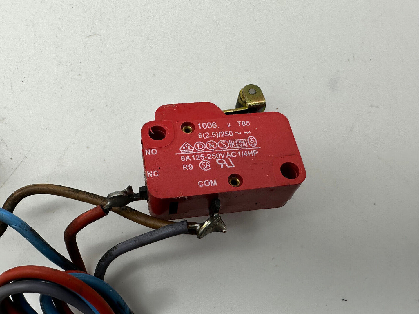 Bernal 2100 Microschalter Endschalter Positionsschalter Schalter Taster Kontakt