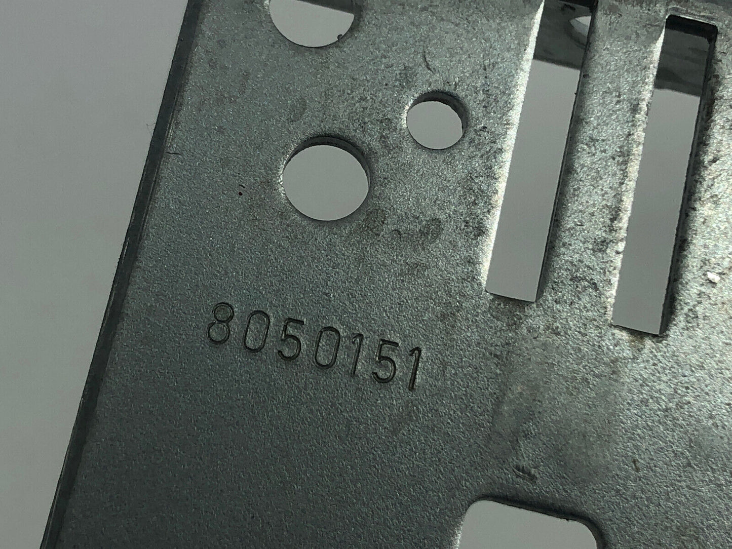 Hörmann Winkel Befestigung Halterung Halter Sturzhalter Abhängung Haltewinkel