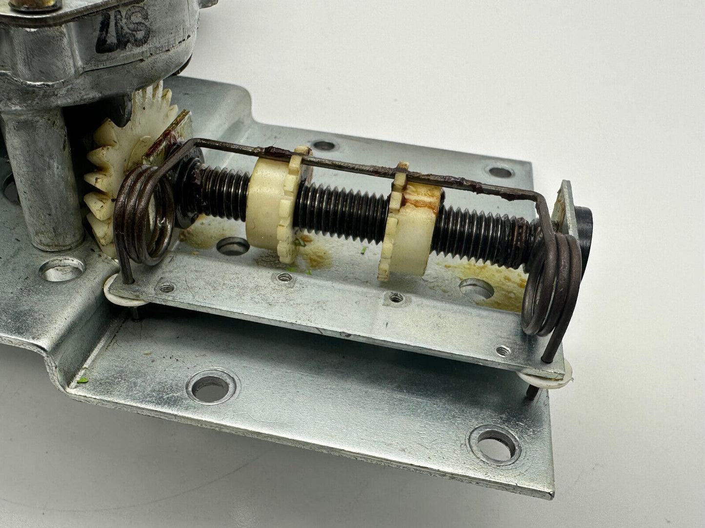 Brennstuhl GT 600 Motor Antriebsmotor Getriebemotor Ersatzmotor Zahnrad Schneck