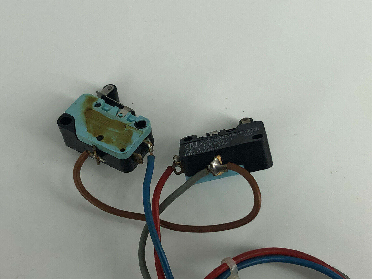 Endress GTA600 Endschalter Positionsschalter Schalter Microschalter Taster Konta