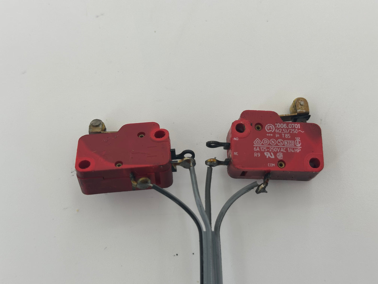 Berner GHT120 limit switch switch button position switch micro switch