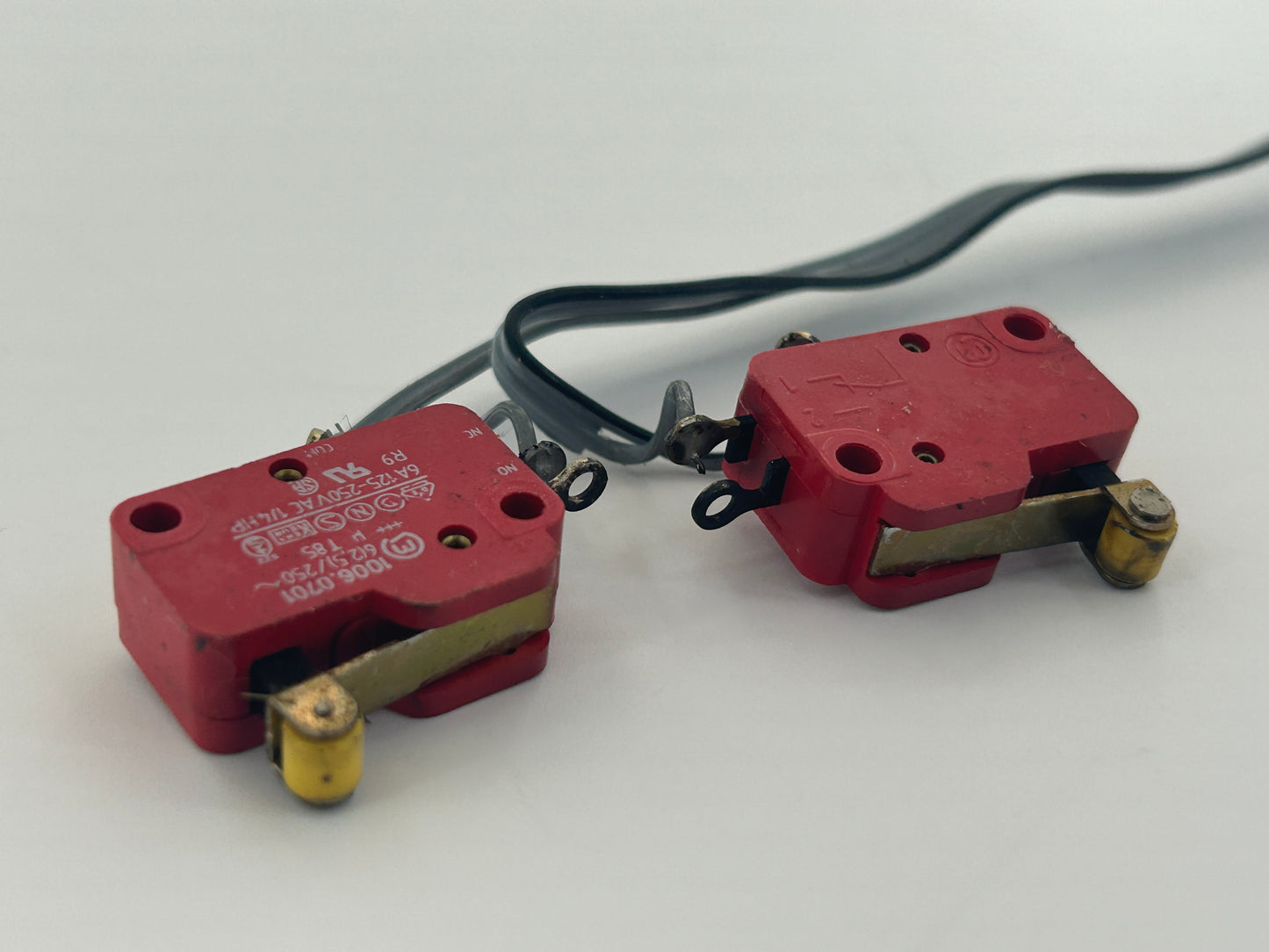 Berner K60 Endschalter Schalter Sensor Taster Microschalter Positionsschalter