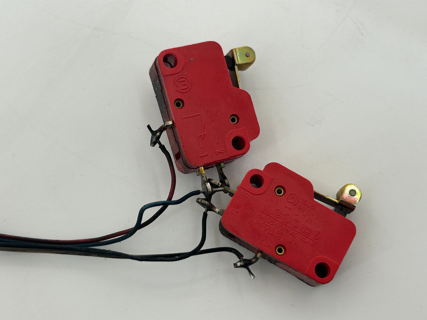Bernal BT50 limit switch switch button position switch micro switch contact switch