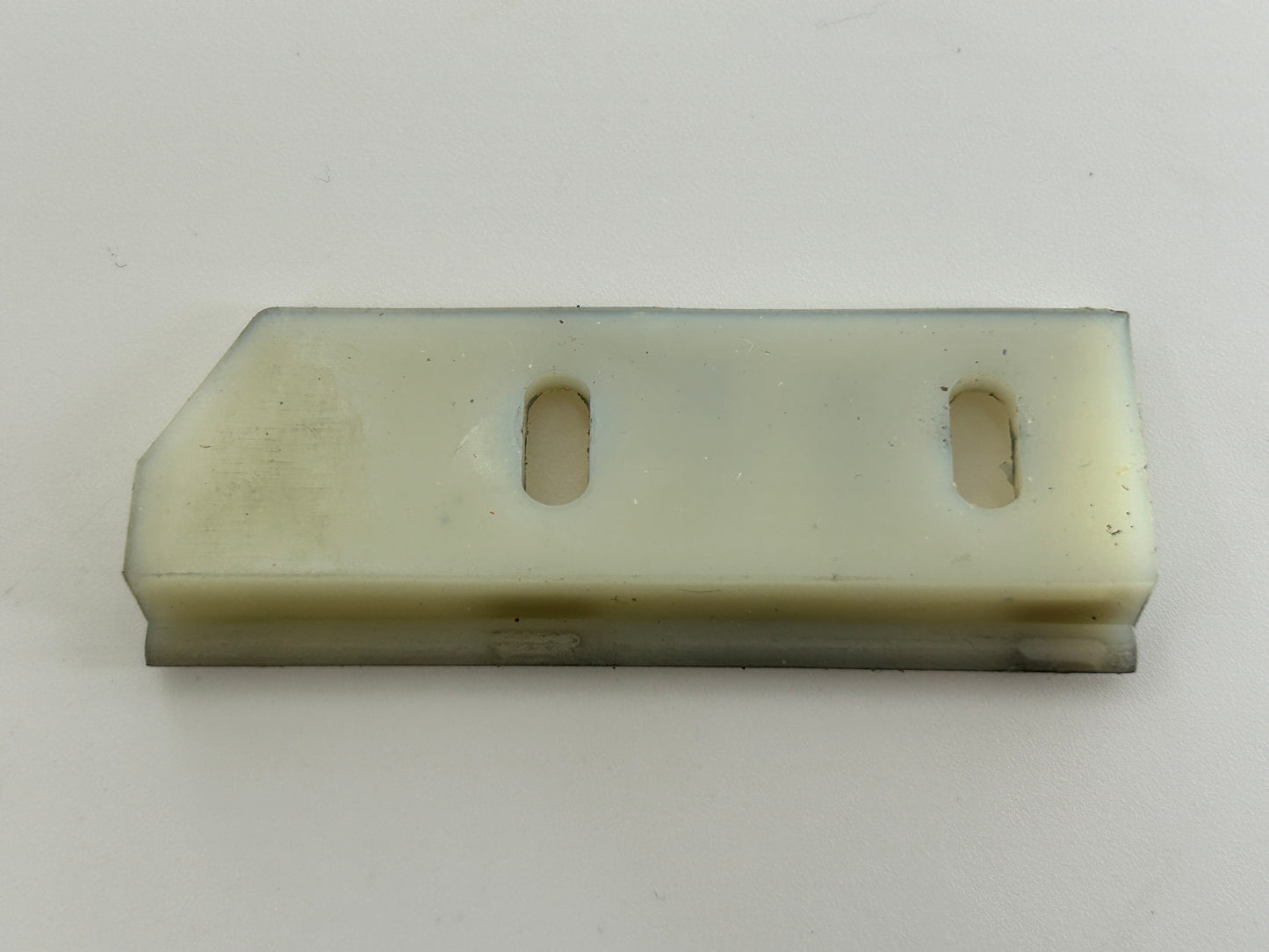 Bernal BT50 Endschalter Anschlag Plastikteil Plasik Kunststoff Halterung Ersatzteil