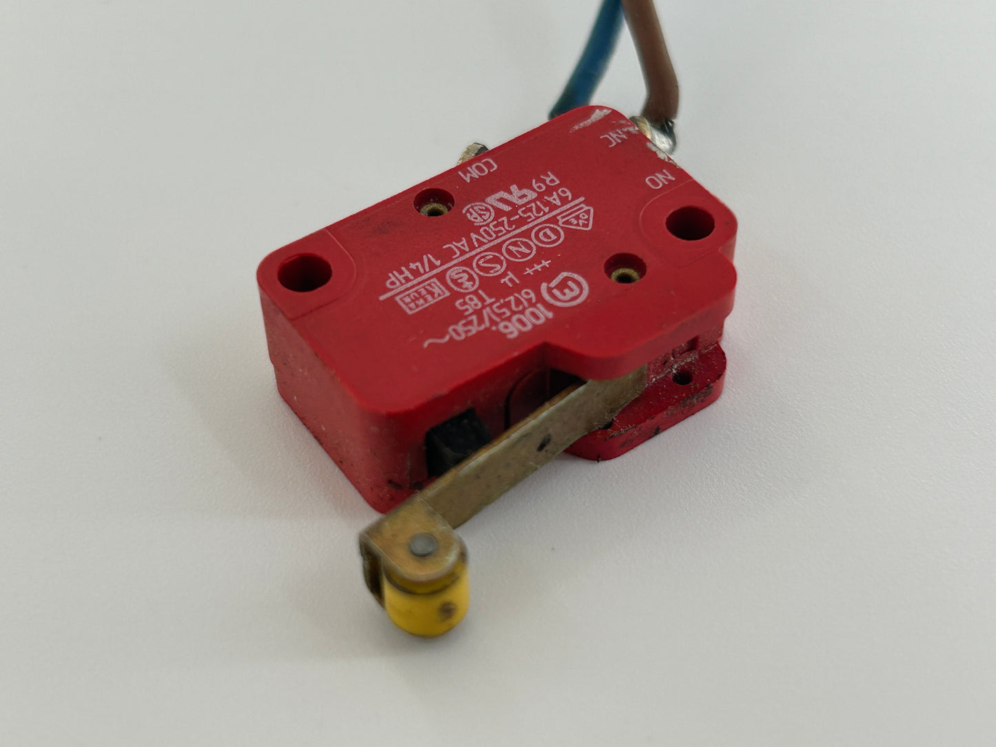 Endress Profiline 2000 limit switch switch button micro switch position switch.