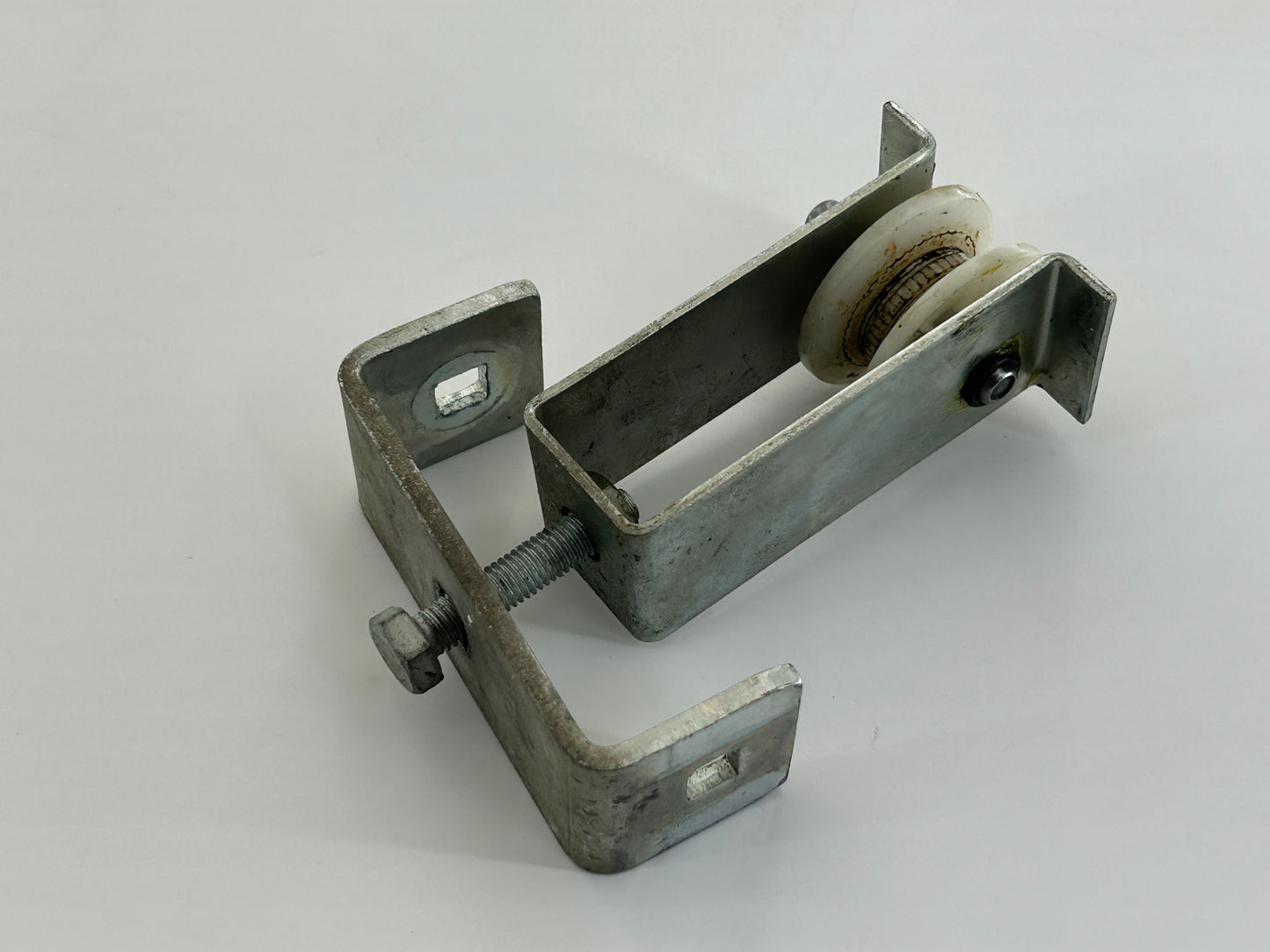Bosch GGT50 Umlenkung Rad Umlenkrolle Kettenspanner Laufrolle Rolle Kettenwender