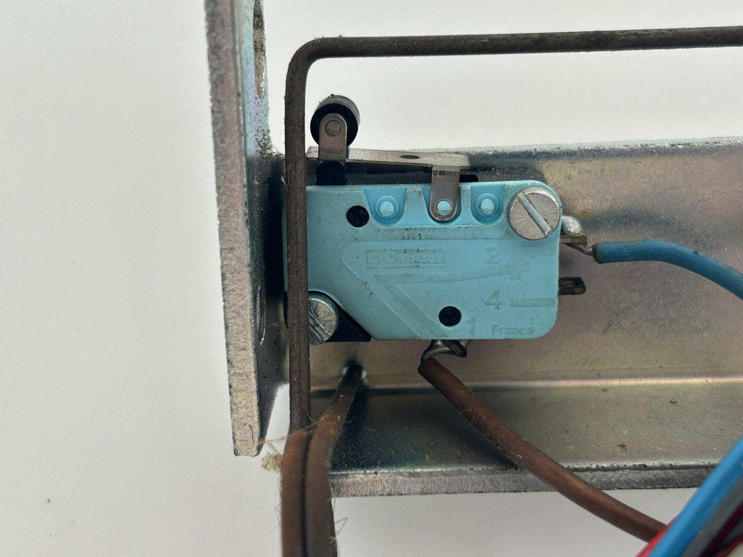 Bernal BA1000 Endschalter Positionsschalter Schalter Taster Knopf Microschalter