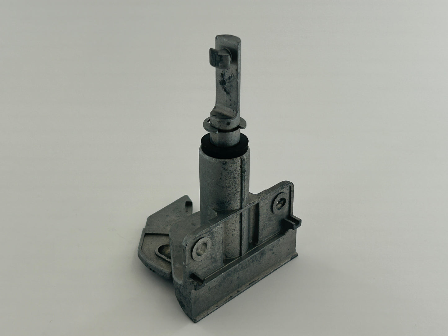 Hörmann Supramatic E locking system for sectional doors