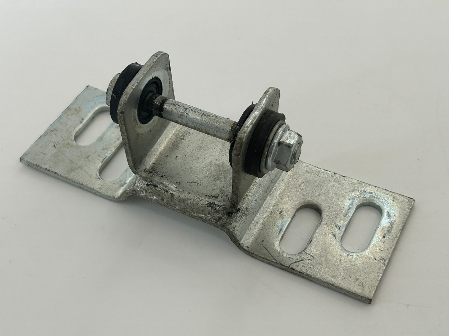 Novoferm Model 500 angle fastening bracket holder retaining angle lintel angle lintel holder suspension wall mounting