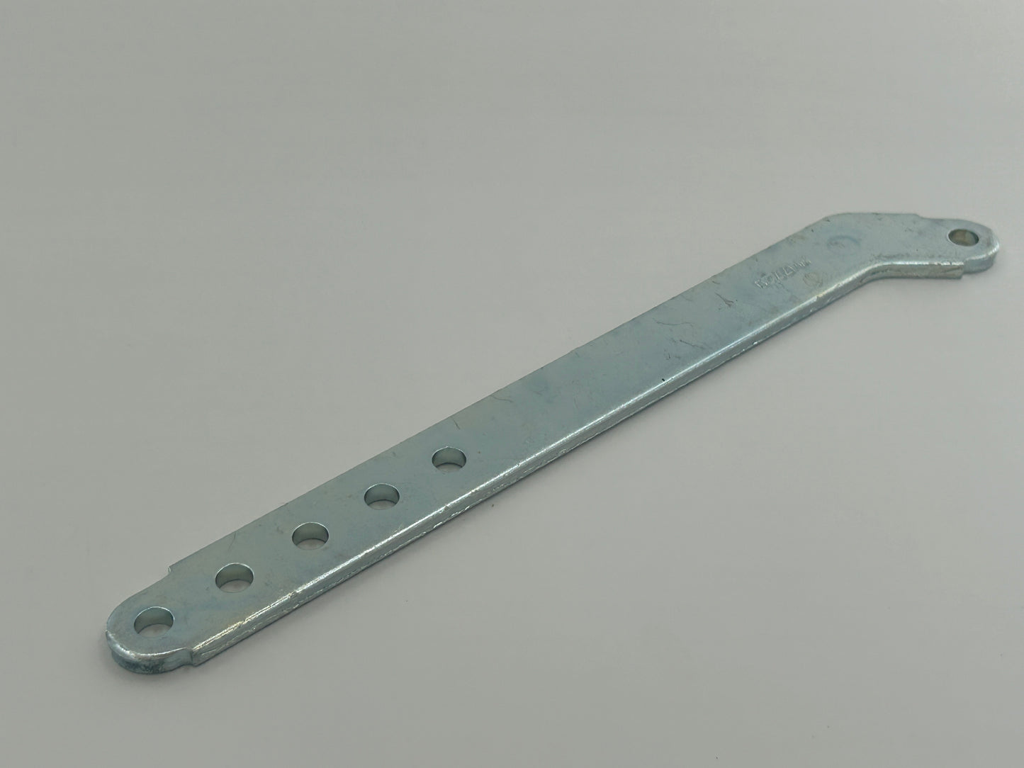Alulux Detolux 220.2 Toranbinder Torarm Stange Zugstange Schlepper Schiene Schlepperstange Schubstange Mitnehmerwinkel Tormitnehmer