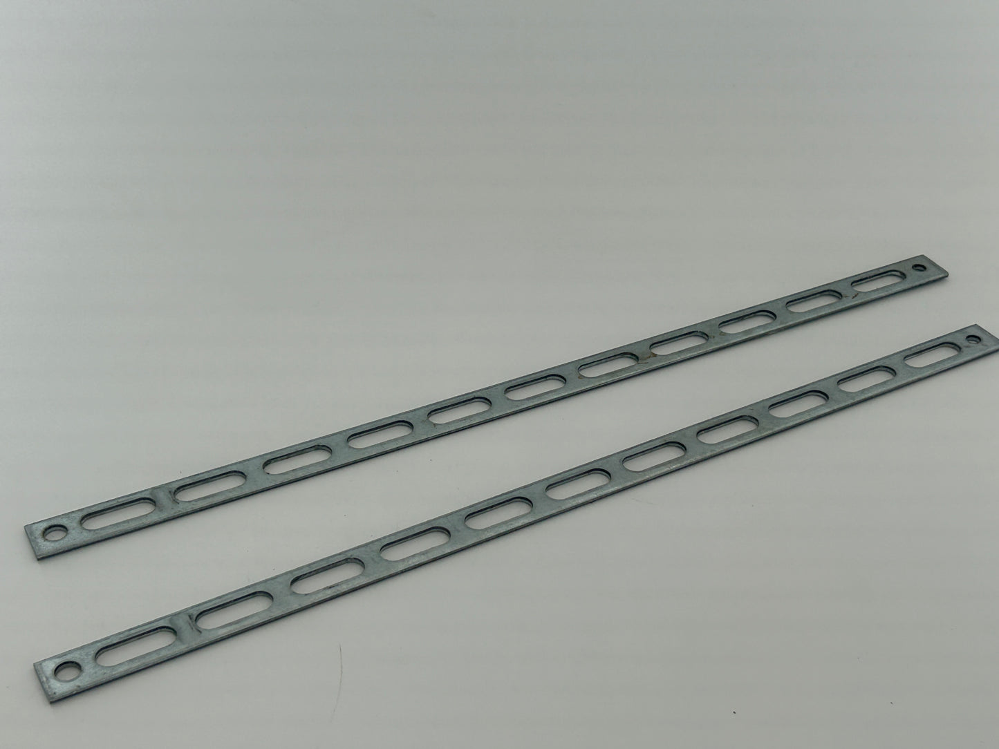 Alulux Detolux 220.2 ceiling suspension center suspension suspension fastening bracket holder bracket