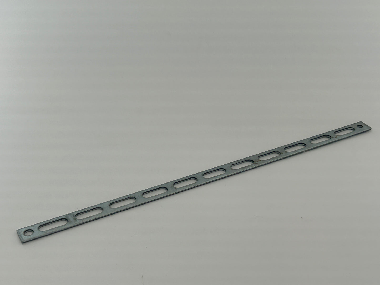 Alulux Detolux 220.2 ceiling suspension center suspension suspension fastening bracket holder bracket