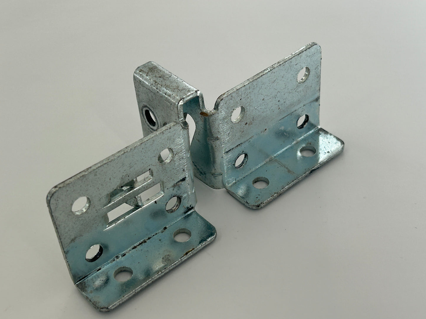 Moovo TS432 gate angle gate fastening gate connector gate fitting gate leaf angle retaining angle gate fitting angle gate lock gate connection bracket