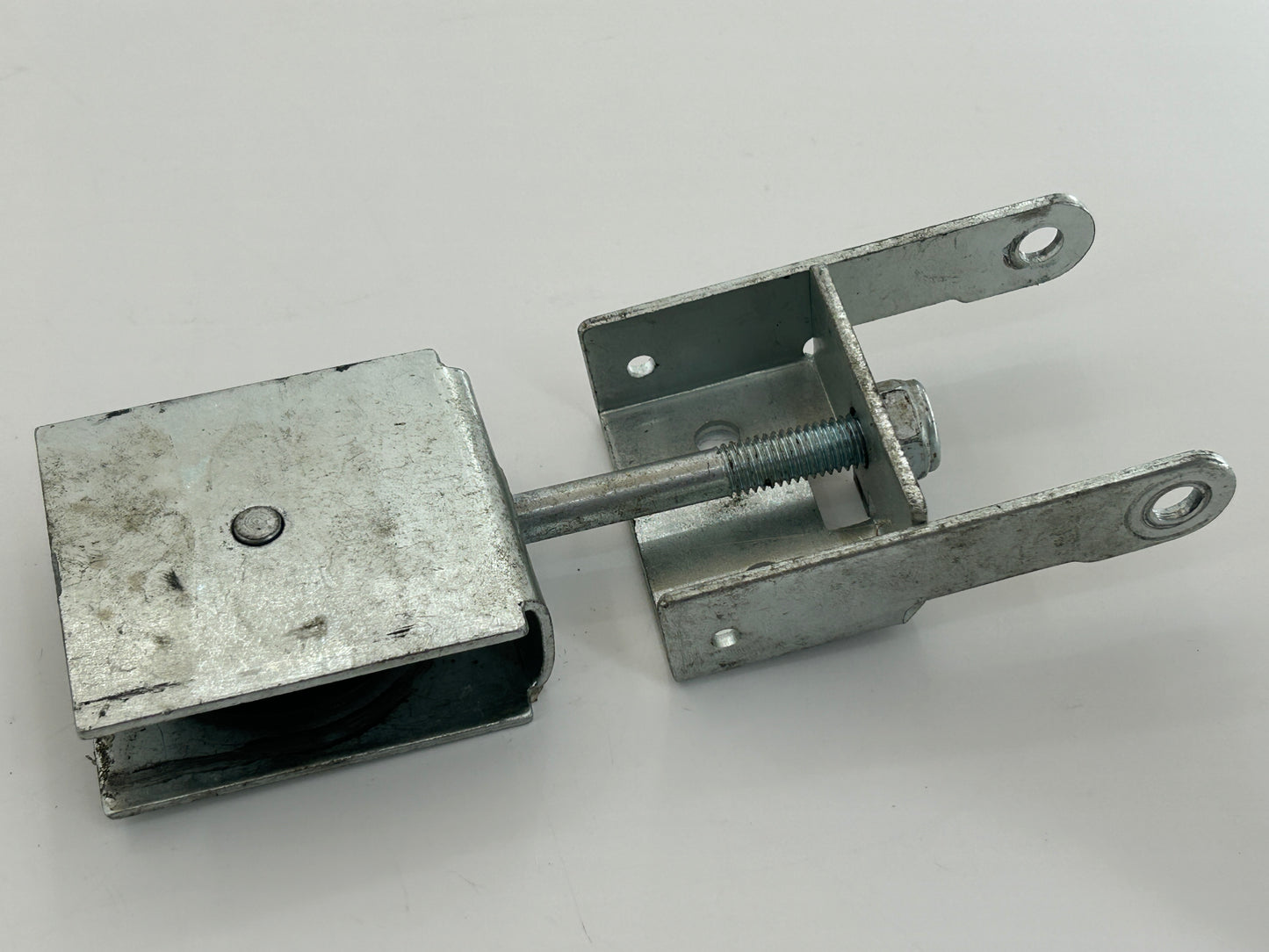 Schellenberg Drive 600N Kettenspanner Kettenumlenkung Spannvorrichtung Kettenwender Umlenkung Umlenkrolle Rolle Kettenspreizer Winkel Endstück