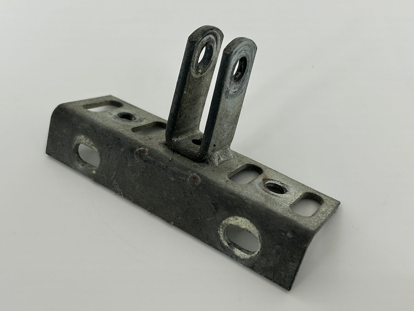 Chamberlain ML1000EV gate angle gate fastening gate connector gate fitting gate leaf angle retaining angle gate fitting angle gate lock gate connection bracket