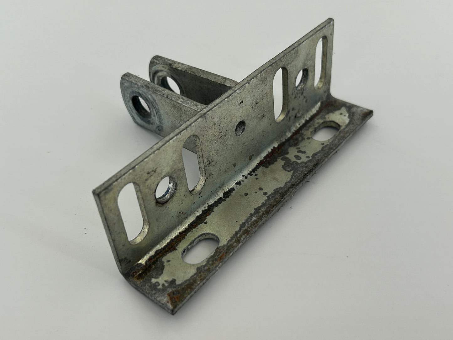 Chamberlain ML1000EV gate angle gate fastening gate connector gate fitting gate leaf angle retaining angle gate fitting angle gate lock gate connection bracket