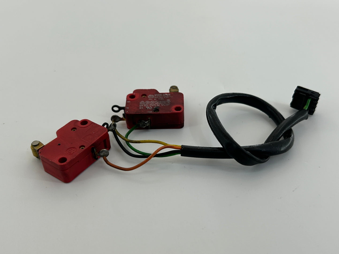 Berner GHT120 Endschalter Schalter Taster Positionsschalter Sensor Endanschlag Microschalter Kontaktschalter Knopf