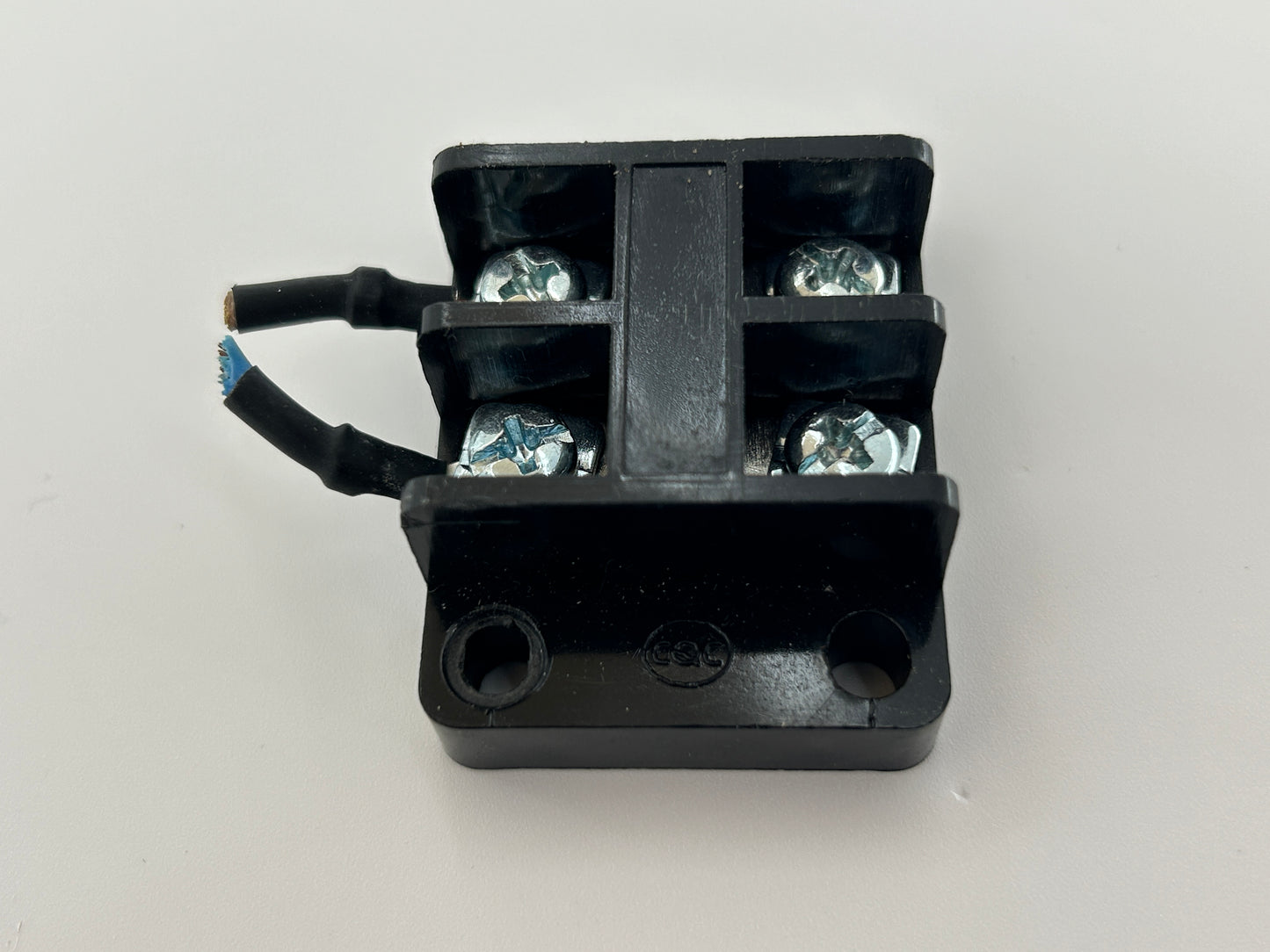 Bernal GAMMA 600 Anschlussklemme Stromklemmen Klemme Verteiler Sicherung Schraubklemme Anschlussleiste Ladebuchse Verbindungsklemme