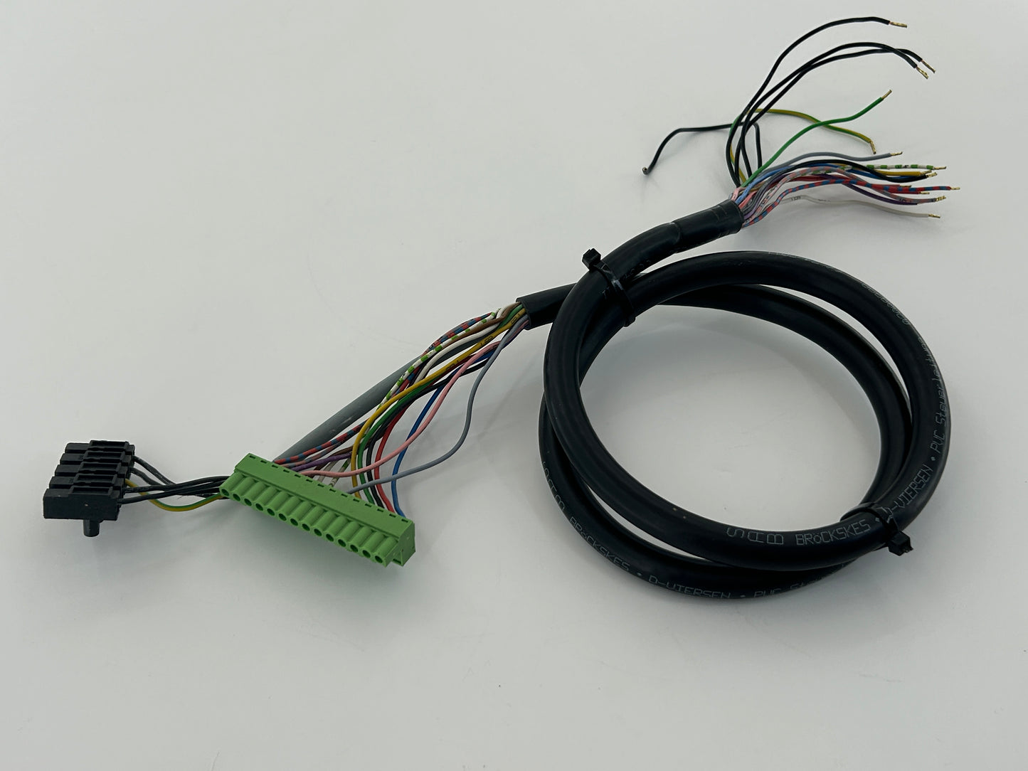 Tormatic GTA 4000 Cable Power cable Connection cable Main cable Main cable Connection cable Control cable Wiring Cable harness Wiring