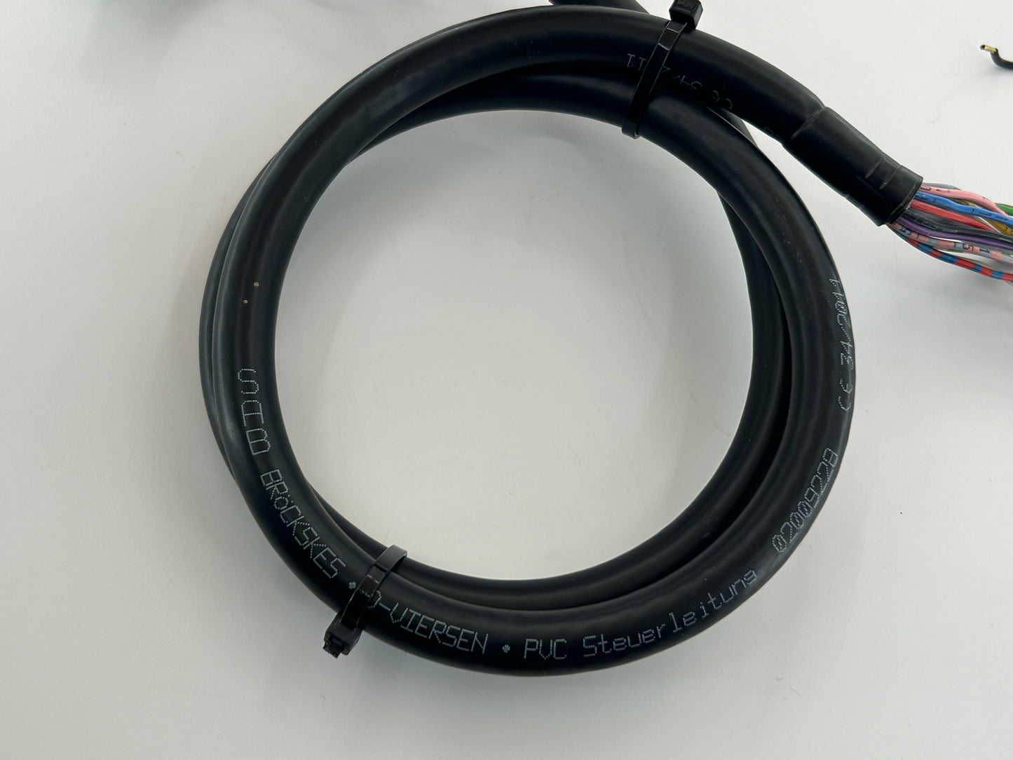 Tormatic GTA 4000 Cable Power cable Connection cable Main cable Main cable Connection cable Control cable Wiring Cable harness Wiring