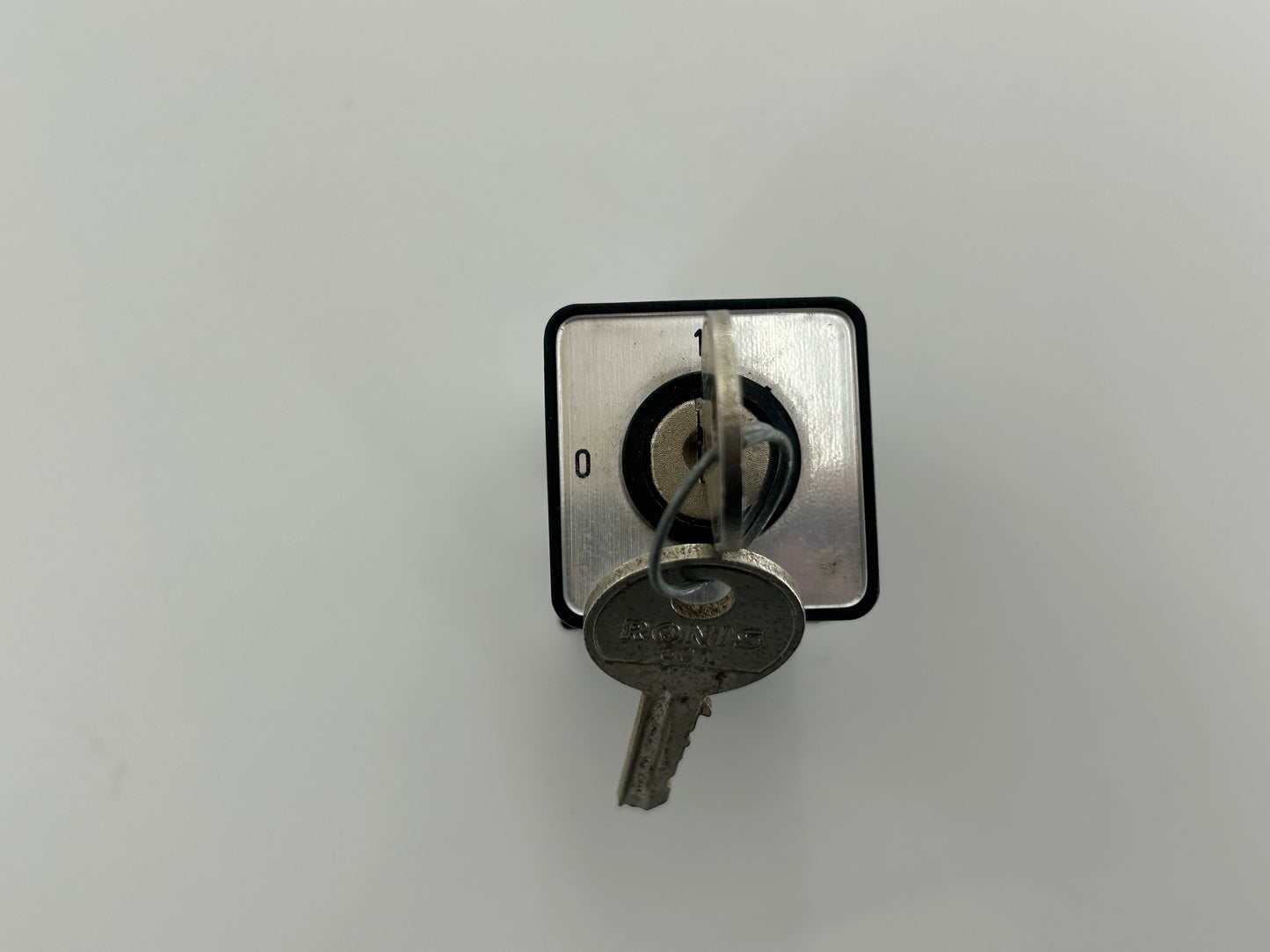 Elero BoxControl RD400 Schlüsselschalter Schalter Hauptschalter Knopf Hebelschalter Umschalter AN AUS Taster Notaus Drucktaster Taster Kippschalter Wippschalter