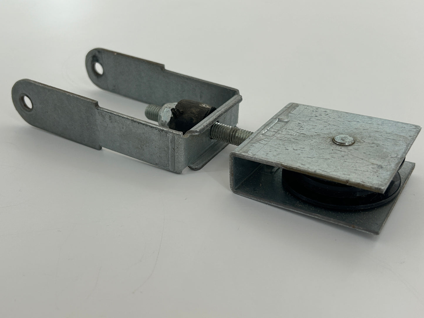 Novoferm Tormatic 413 chain tensioner end piece tensioning device angle deflection pulley roller chain deflection chain turner chain spreader