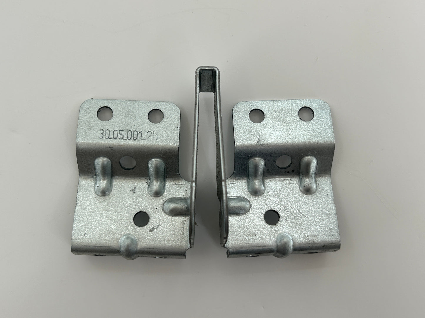Novoferm Tormatic 413 Torwinkel Torbefestigung Toranbinder Torbeschlag Torblattwinkel Haltewinkel Torbeschlagswinkel Torverschluss Toranschlusskonsole