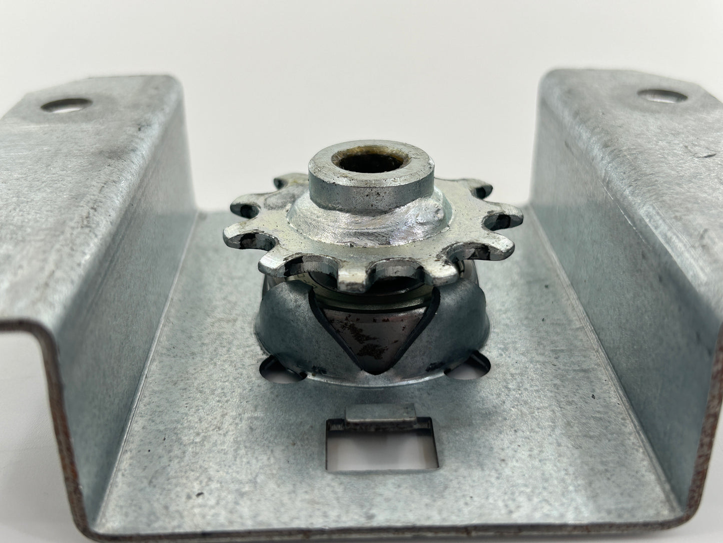 Novoferm Tormatic 413 Endstück Umlenkung Kettenspanner Spannvorrichtung Winkel Umlenkrolle Rolle Kettenumlenkung Kettenwender