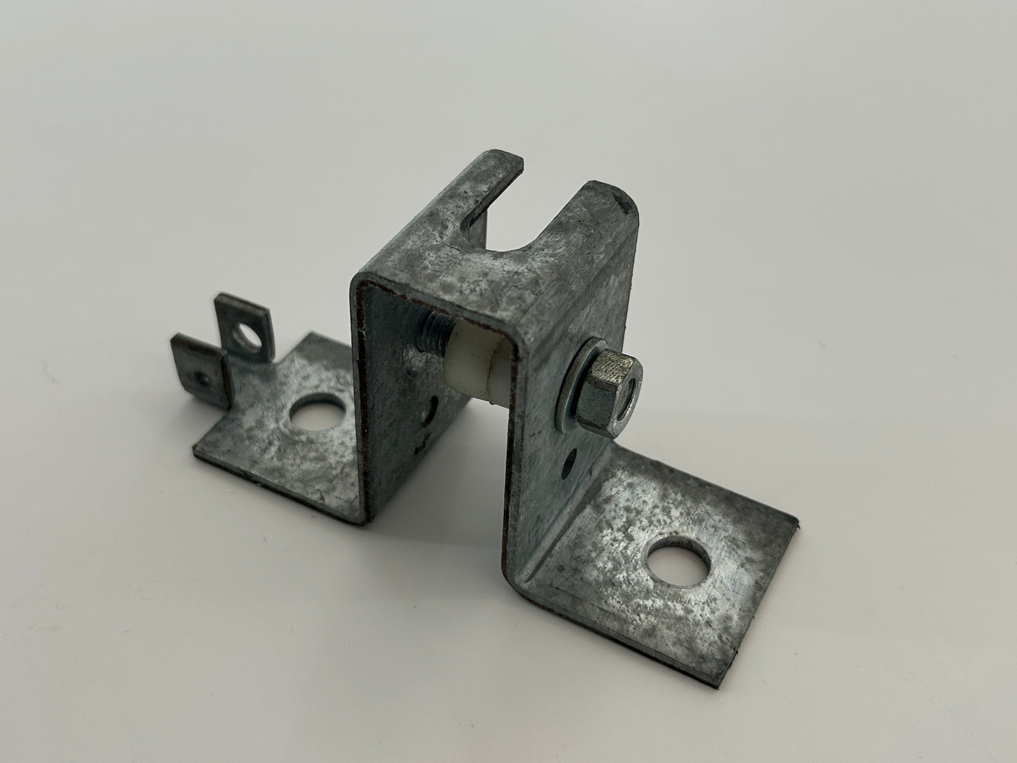 Bernal Gamma 900 Torwinkel Winkel Torbefestigung Toranbinder Torbeschlag Torblattwinkel Haltewinkel Torbeschlagswinkel Torverschluss Toranschlusskonsole
