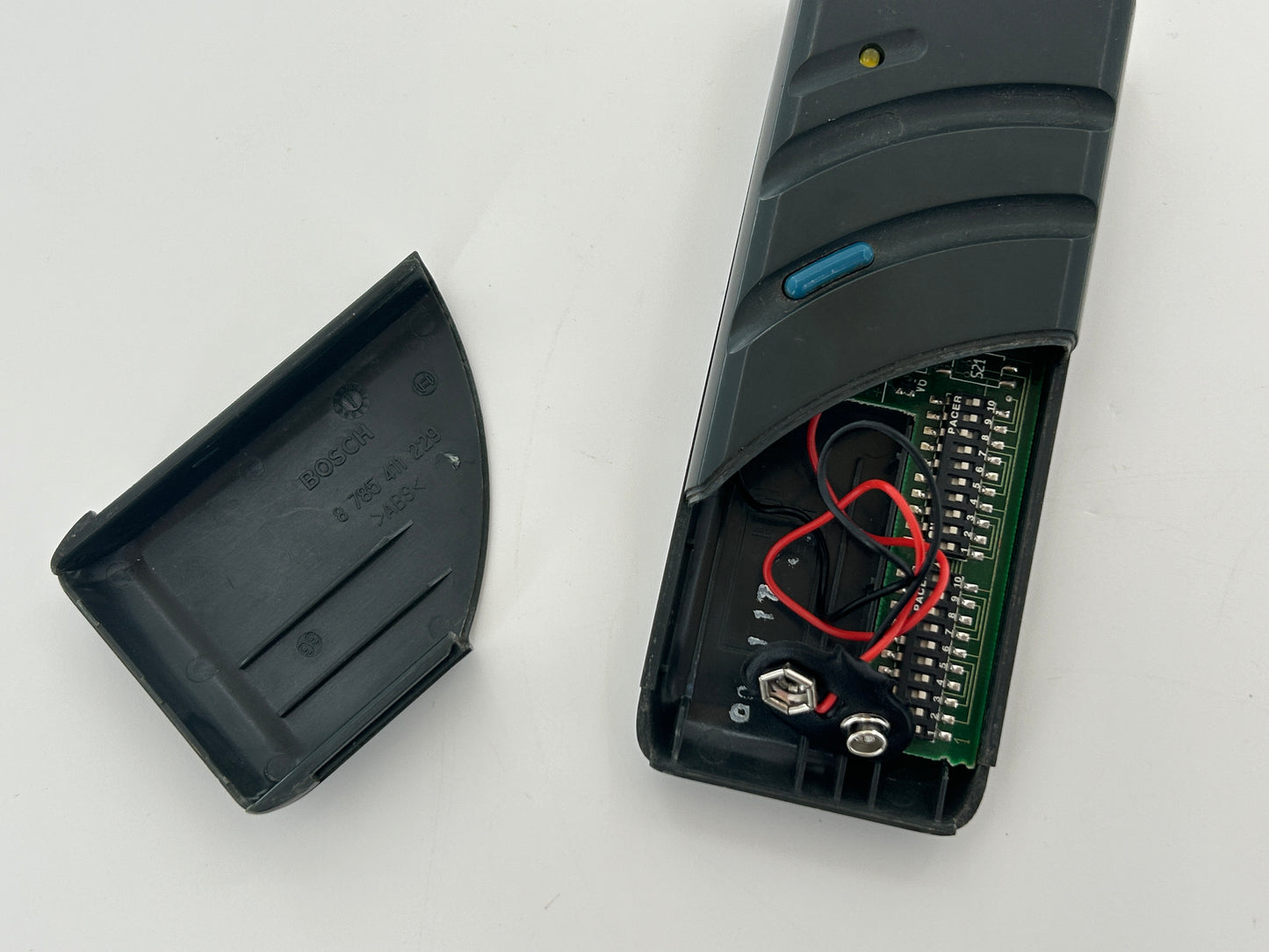 Bosch YELLOW hand transmitter push button radio button radio remote control remote control switch gate opener transmitter