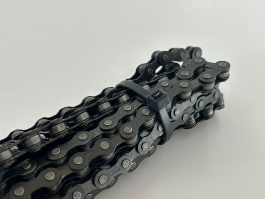 Schellenberg Drive 550A Kette Steuerkette Mittnehmerkette Transportkette Antriebskette Förderkette Zahnkette Zugkette