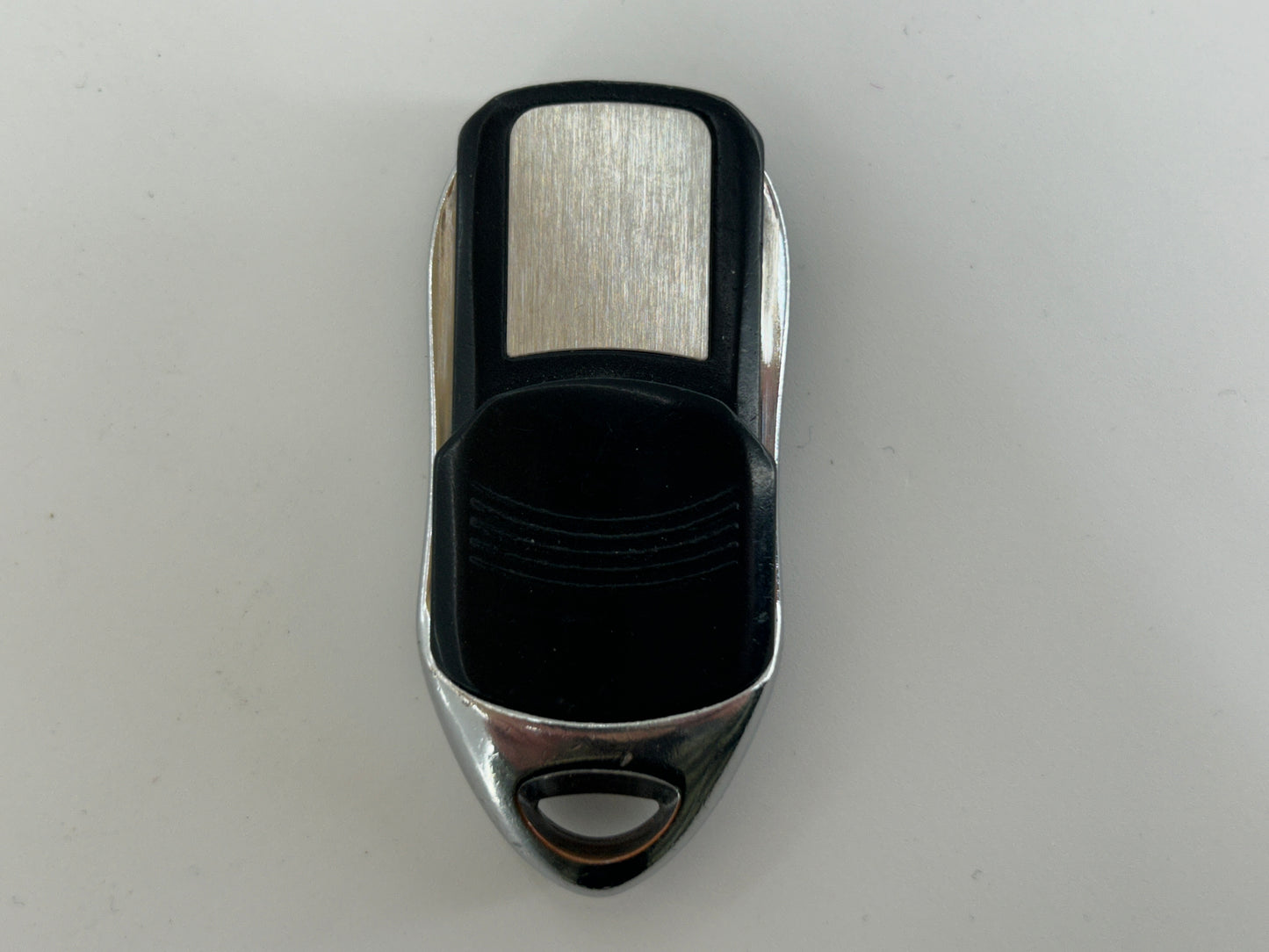 Chamberlain hand transmitter remote control radio button radio push button remote control switch transmitter