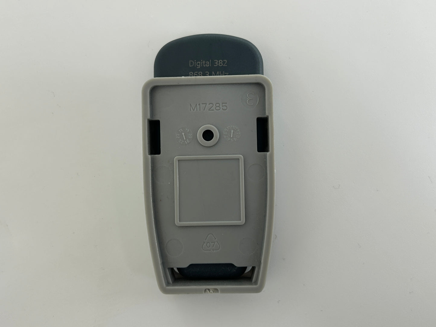 Marantec hand transmitter push button remote control radio button radio remote control switch transmitter