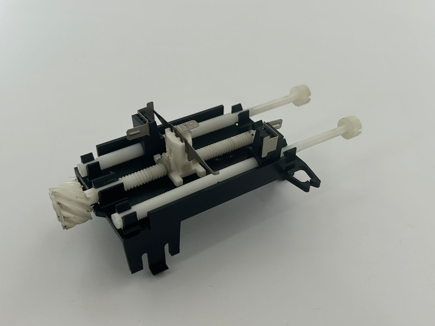 Chamberlain ML4000 gear wheel ring gear pinion chain pinion drive pinion drive hub drive pulley adapter attachment worm gear worm wheel