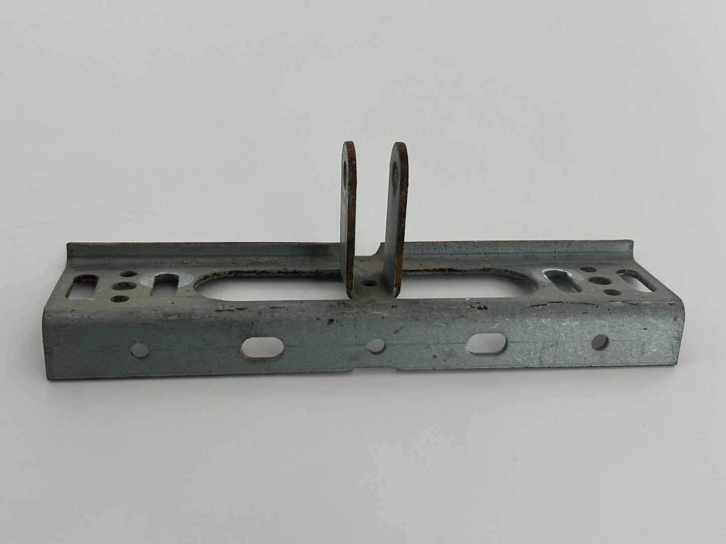 Bosch Toplift 2002 Torbefestigung Torwinkel Toranbindern Torbeschlag Torblattwinkel Winkel Halterung Halter Haltewinkel Torbeschlagswinkel Toranschlusskonsole Torverschluss