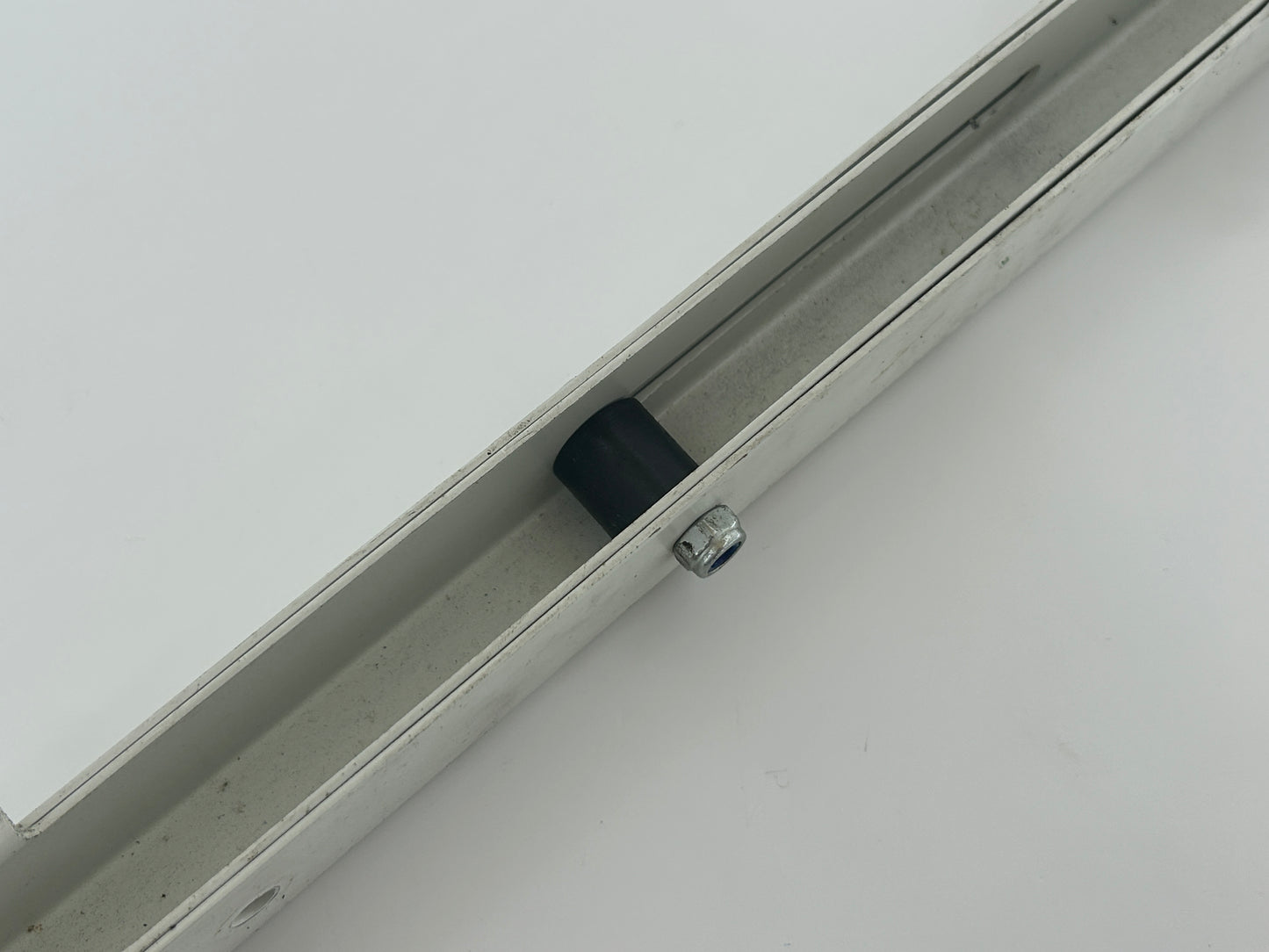 Berner BT70 Winkel Torwinkel Torbefestigung Toranbinder Torbeschlag Torblattwinkel Haltewinkel Torbeschlagswinkel Torverschluss Toranschlusskonsole