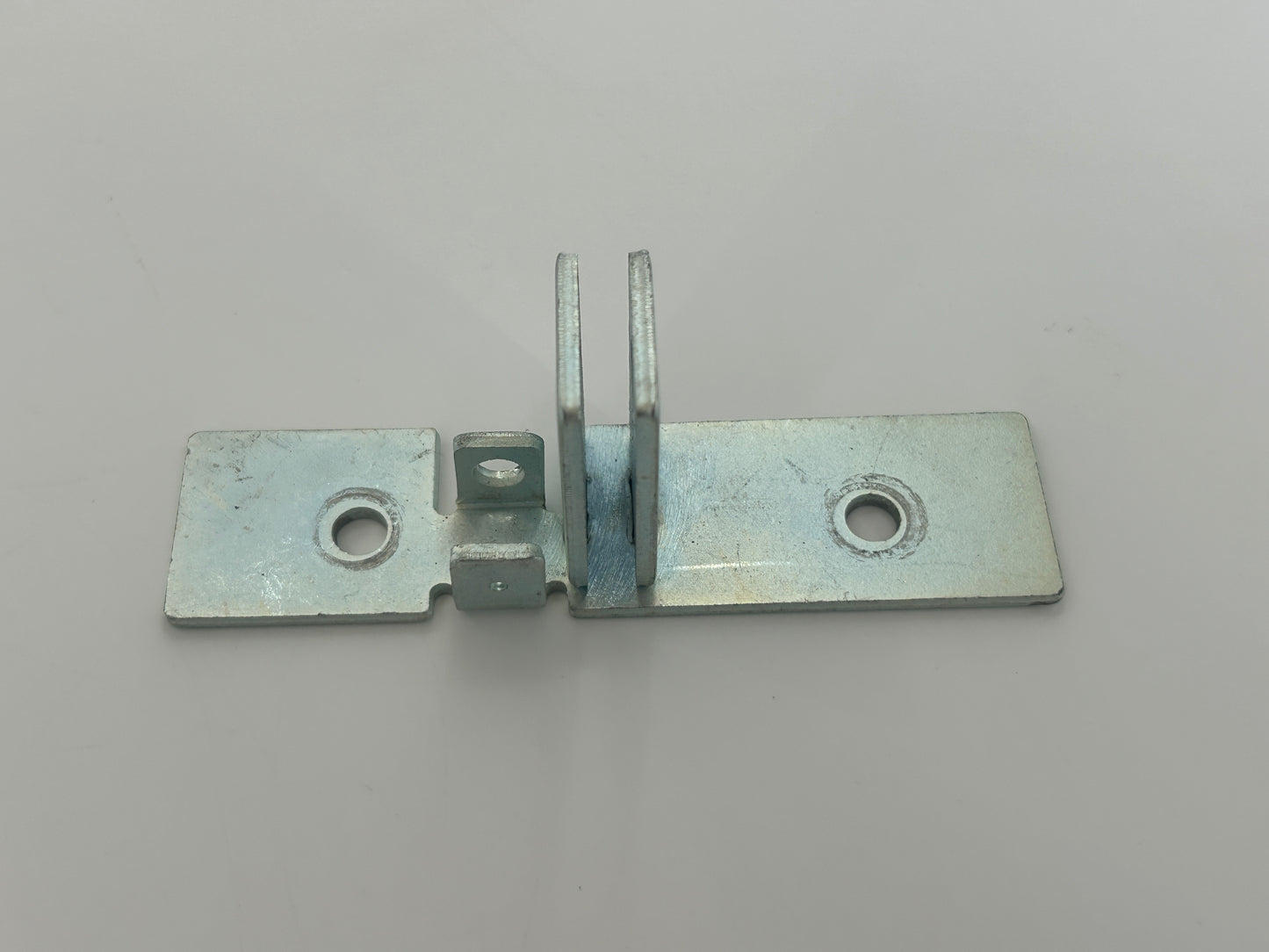 Ruku RB430 Torwinkel Winkel Torbefestigung Toranbinder Torbeschlag Torblattwinkel Haltewinkel Torbeschlagswinkel Torverschluss Toranschlusskonsole