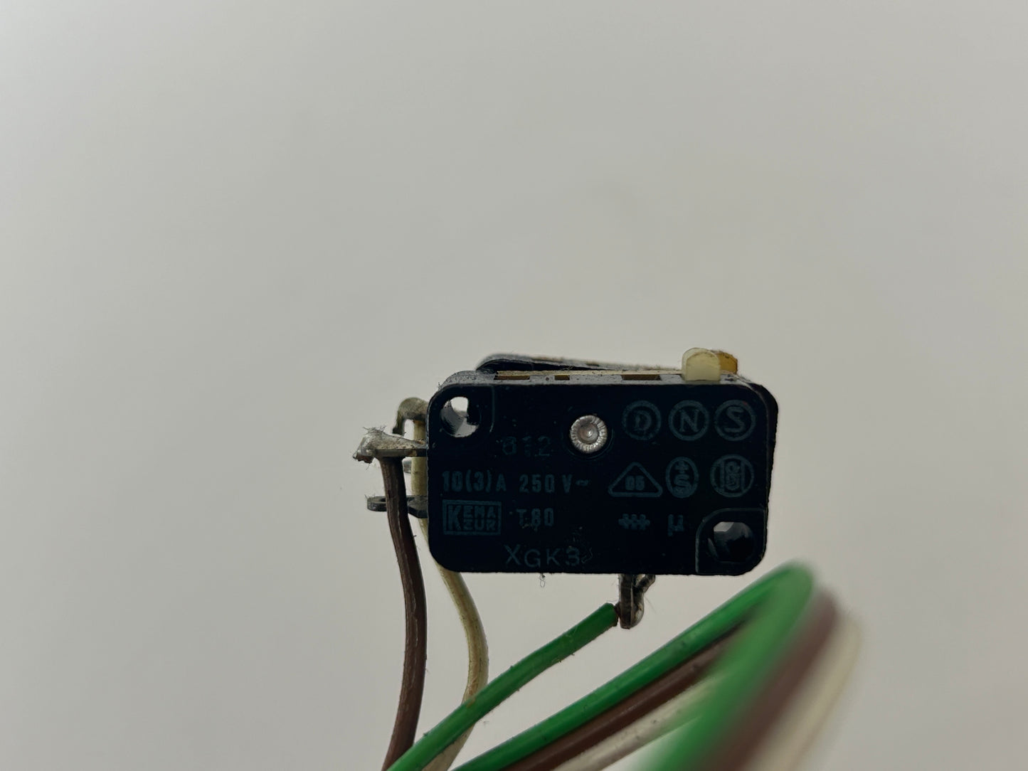 Belfox GKA100 Endschalter Sensor Schalter Hallsensor Taster Endanschlag Positionsschalter Microschalter Kontaktschalter Tastkontakt ID Geber