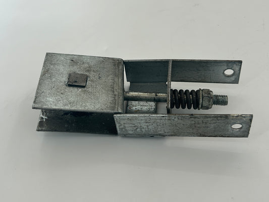 Liftmaster PRO8000 Umlenkung Rolle Spannvorrichtung Rad Ersatzteil Laufrolle Umlenkrolle Führungsrolle Spannrolle Antriebsrolle Kettenwender Kettenspanner Kettenführung Endstück Kettenumlenkung Kettenspreizer