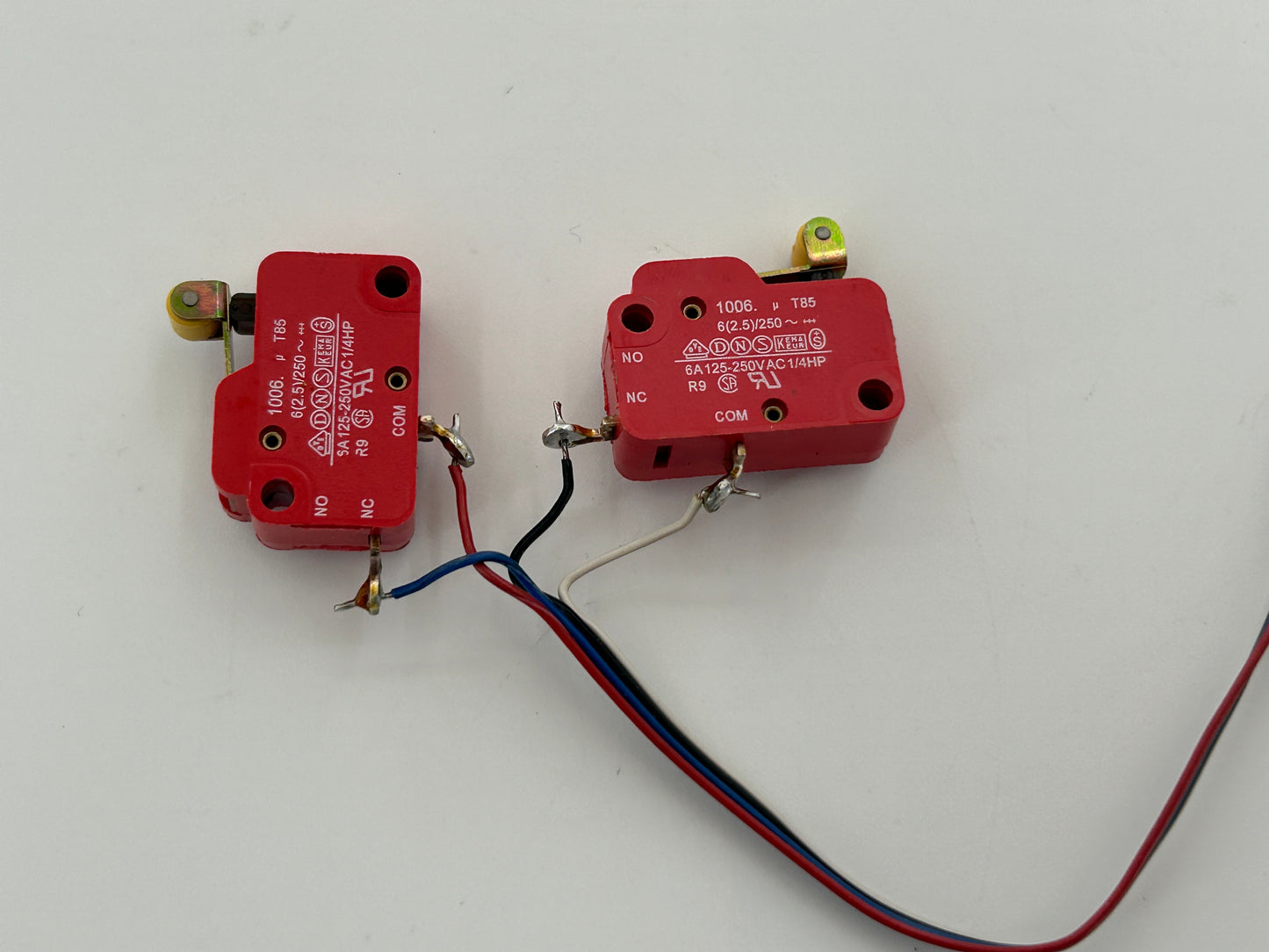Berner BT120 Endschalter Schalter Taster Positionsschalter Microschalter