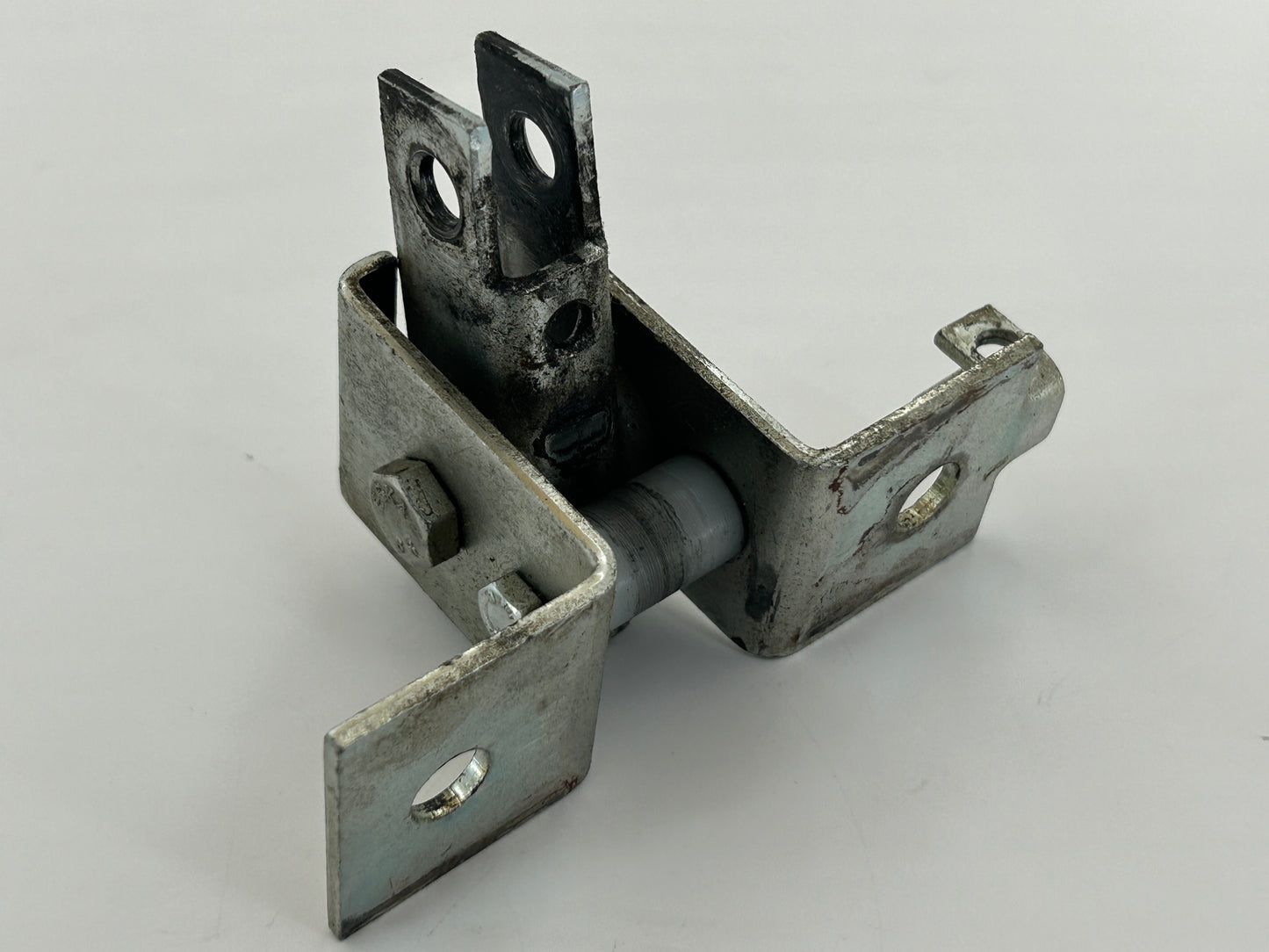 Bernal BA2000 Torwinkel Sturzwinkel Halterung Haltewinkel Torbeschlagswinkel