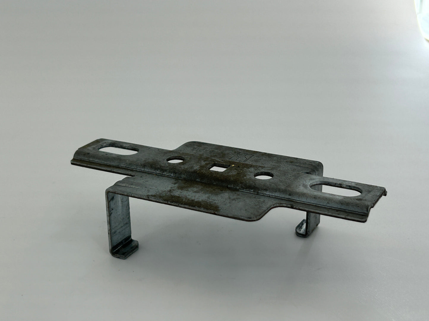 Teckentrup CarTeck 220 angle holder bracket fastening bracket