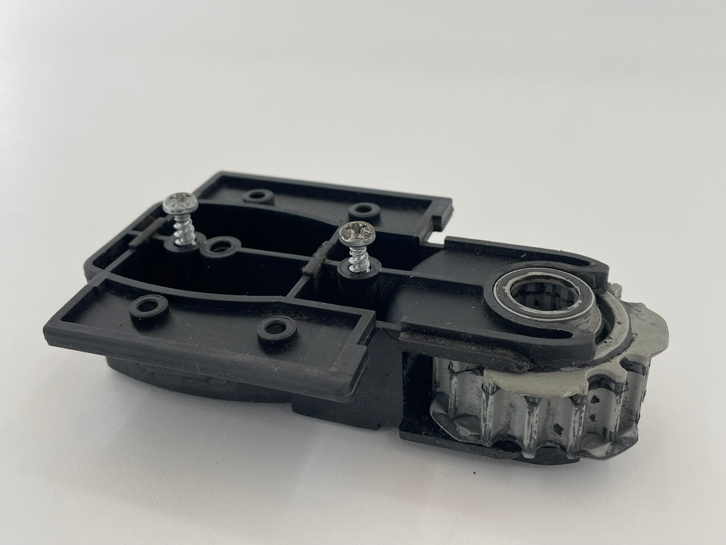 Novoferm 502 Umlenkung Rolle Spannvorrichtung Rad Ersatzteil Laufrolle Umlenkrolle Führungsrolle Spannrolle Antriebsrolle Kettenwender Kettenspanner Kettenführung Endstück Kettenumlenkung Kettenspreizer