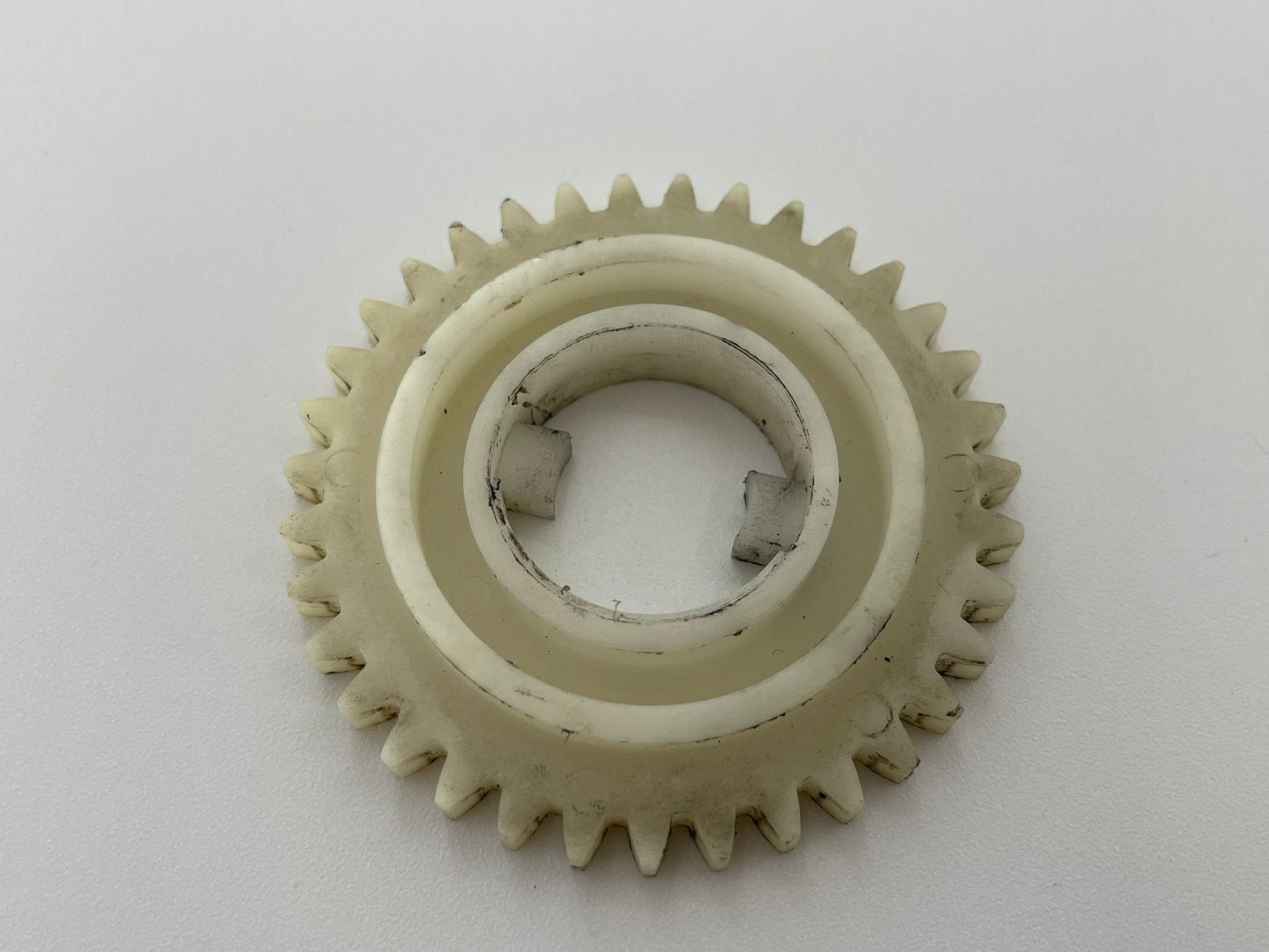Becker BOM 600 Zahnkranz Ritzel Kettenritzel Zahnrad Antriebsritzel Antriebssnabe Antriebsscheibe Adapteraufsatz Schneckengetriebe Schneckenrad