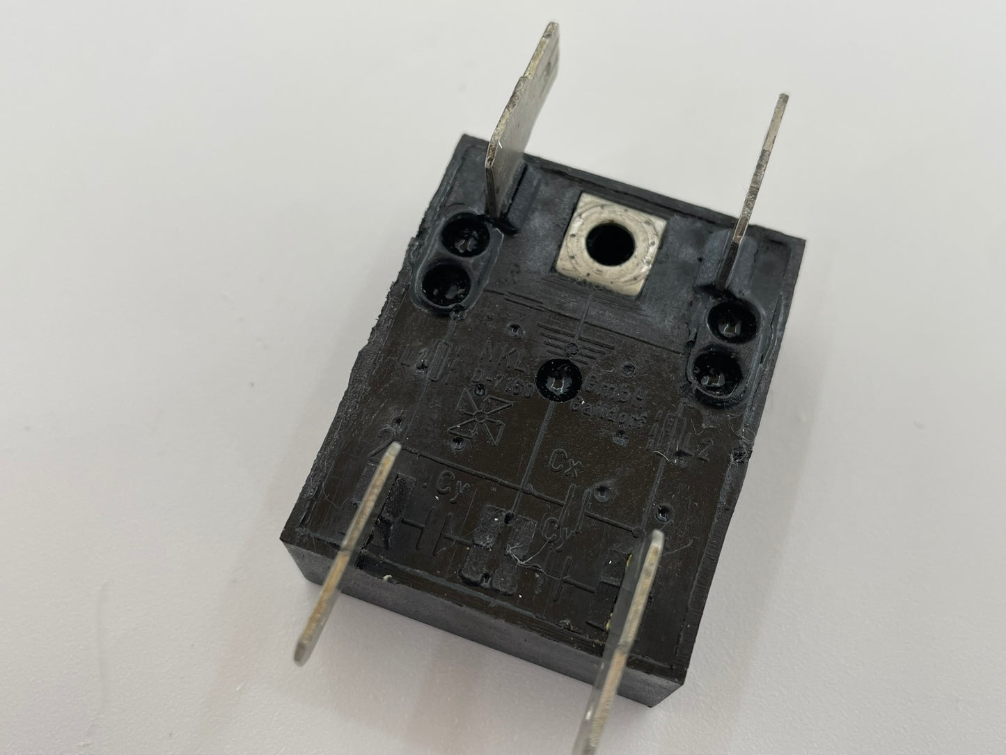 AEG TA212 Anschlussklemme Steckverbinder Anschlussleiste Stromklemmen Klemme Verteiler Sicherung Schraubklemme Ladebuchse Verbindungsklemme