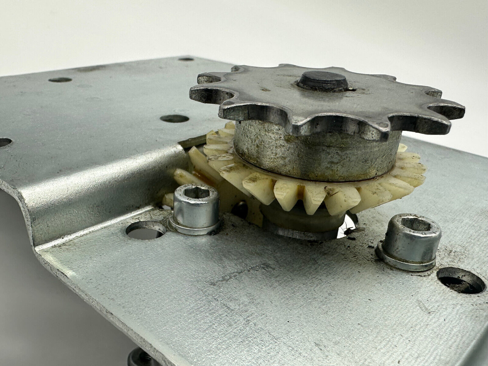 Brennstuhl GT 600  Motor Antriebsmotor Getriebemotor Ersatzmotor Zahnrad Schneck