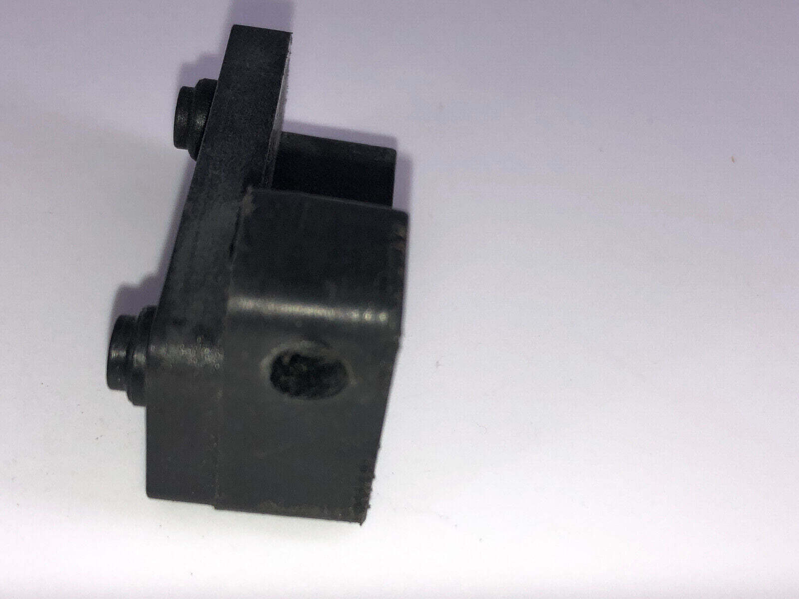Schellenberg Drive 600P Ersatzteil Plastikteil Plasik Kunststoff Halterung Abdec