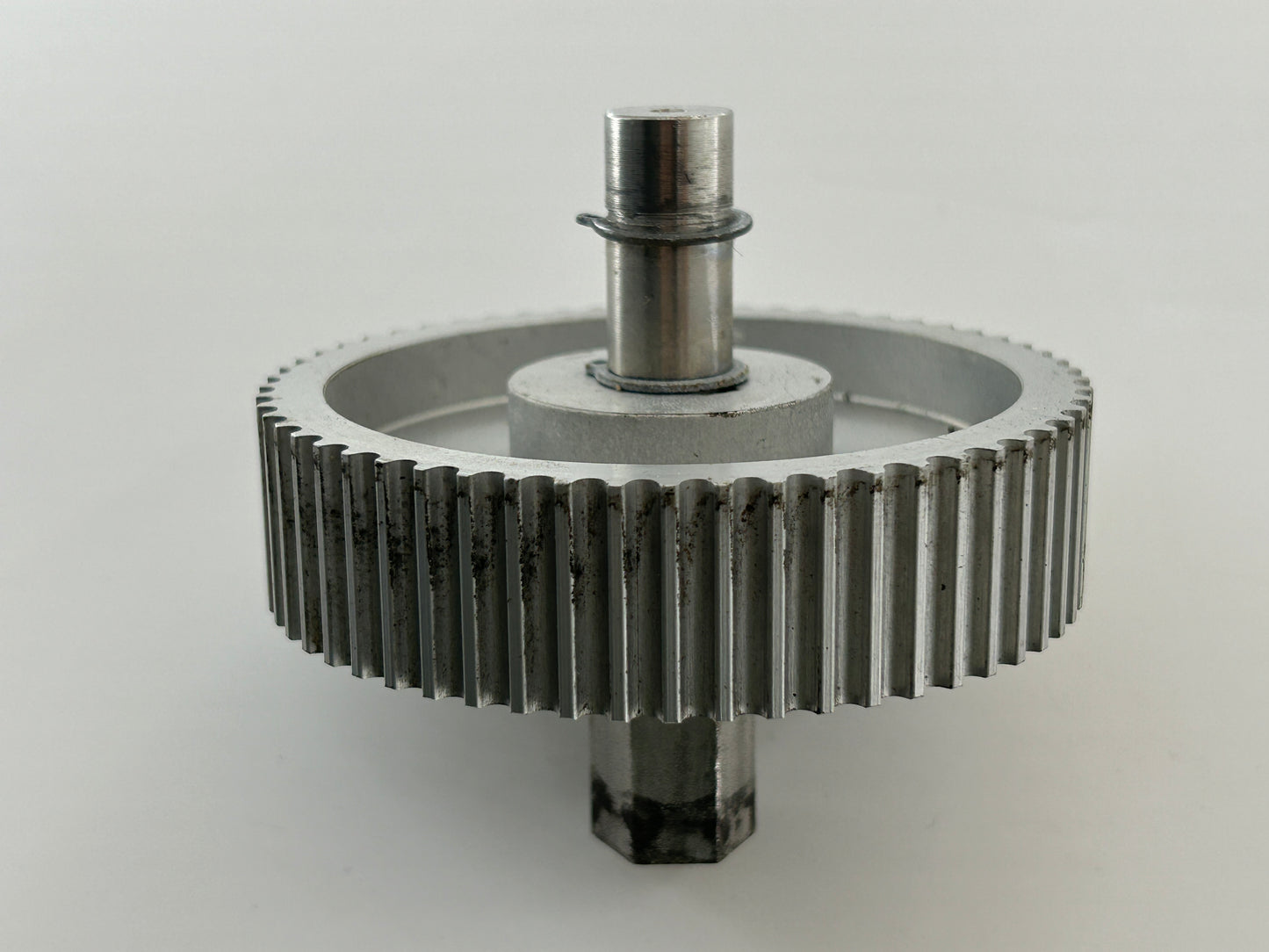 Brütsch Elektronik AG Zahnrad Ritzel Kettenritzel Zahnkranz Antriebsritzel Antriebssnabe Antriebsscheibe Adapteraufsatz Schneckengetriebe Schneckenrad