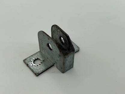 Chamberlain ML700 Torwinkel Winkel Torbefestigung Toranbinder Torbeschlag Torblattwinkel Haltewinkel Torbeschlagswinkel Torverschluss Toranschlusskonsole