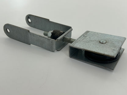 Novoferm Tormatic 413 chain tensioner end piece tensioning device angle deflection pulley roller chain deflection chain turner chain spreader 